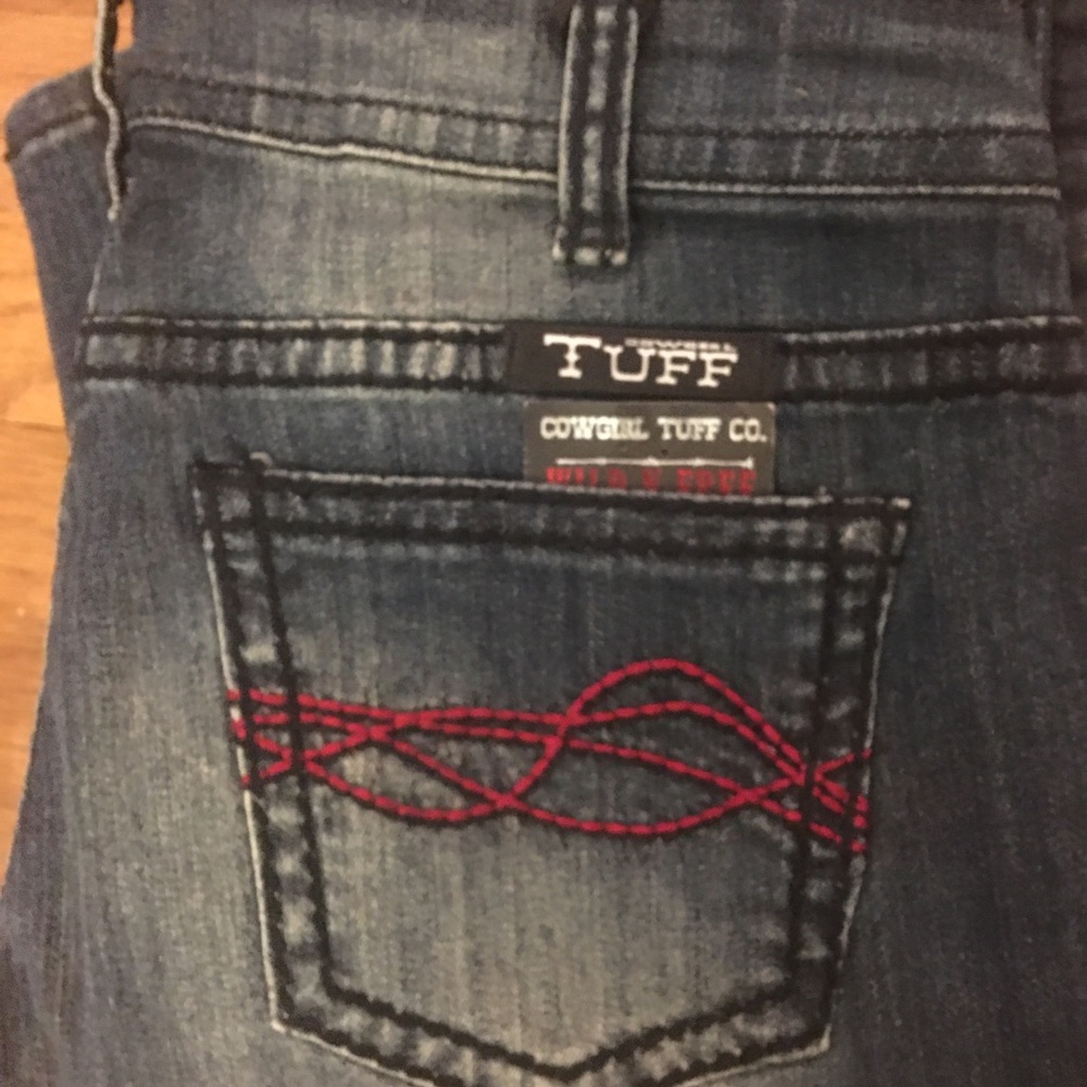 Cowgirl Tuff Wild N Free Jeans 28x37 NWT